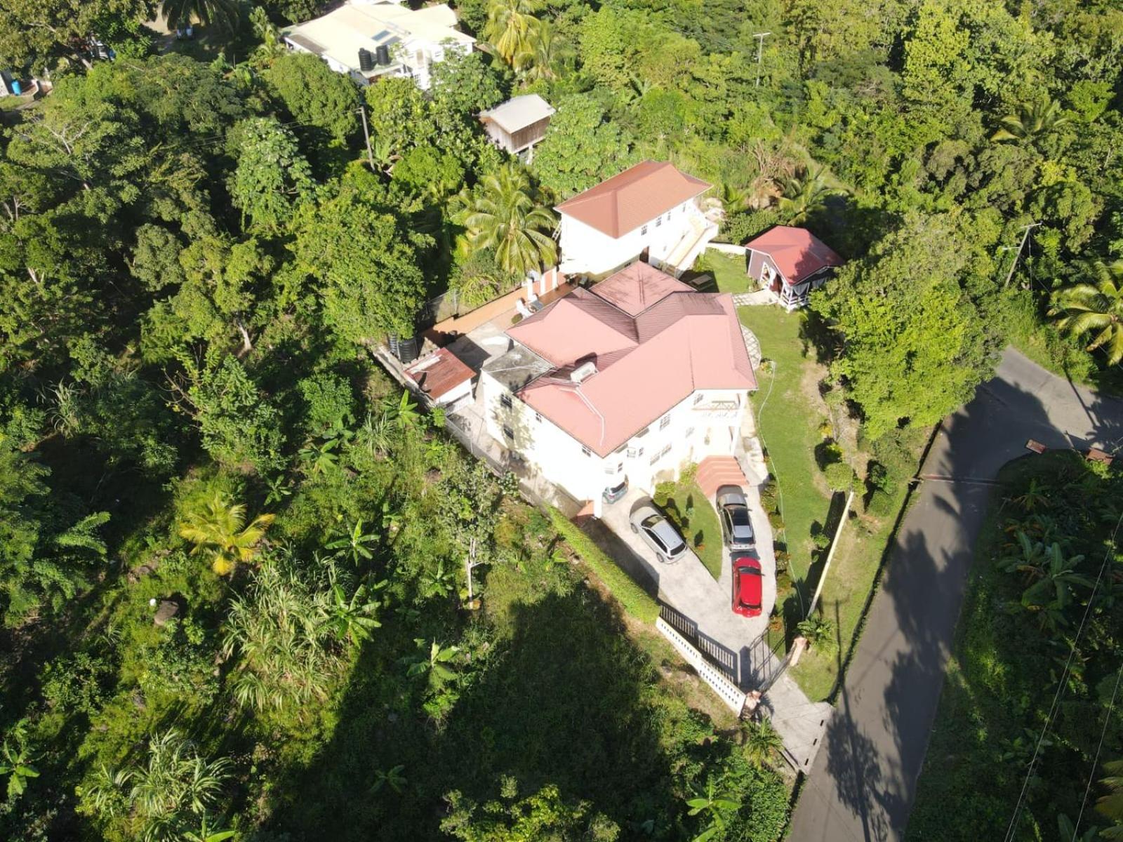 Royal Escape - 2 Apartment Anse La Raye Exterior photo